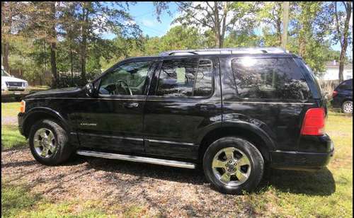 2004 Ford Explorer Limited / Leather / 3rd Row / Sunroof for sale in Summerville , SC