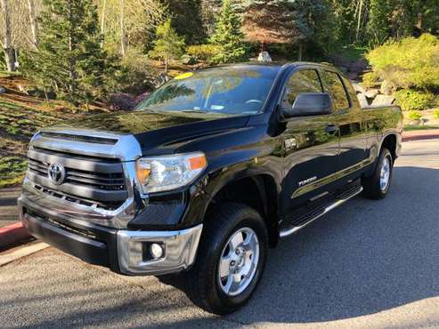 2014 Toyota Tundra Double Cab SR5 TRD 4WD - Clean title, Low Miles for sale in Kirkland, WA