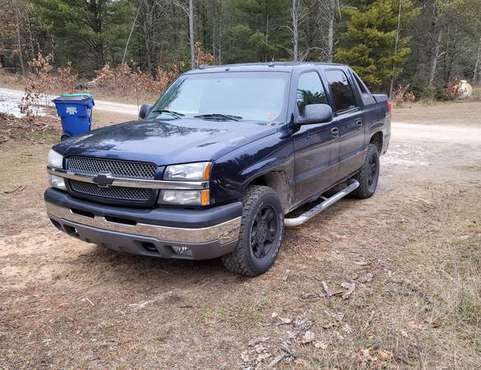 2004 chevy avalanche 4x4 - cars & trucks - by owner - vehicle... for sale in Amherst, WI