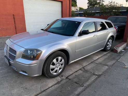 2006 Dodge Magnum SXT - cars & trucks - by owner - vehicle... for sale in Glendale, CA