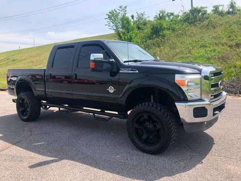 2011 Ford F250 Lariat Crew Cab 4X4 6 7 PowerStroke Diesel LIFTED for sale in Memphis, TN