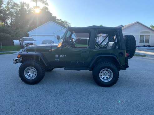 1997 Jeep wrangler looks and runs like new for sale in Orlando, FL