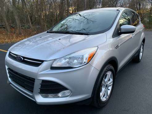 2015 Ford Escape SE 4x4 LOW MILES - cars & trucks - by dealer -... for sale in Arlington, MA, MA