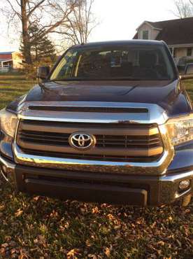 2014 Toyota tundra crew Max - cars & trucks - by owner - vehicle... for sale in Shelburne Indiana, IN