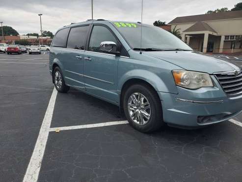 2008 CHRYSLER TOWN & COUNTRY LIMIT*NO ACCIDENT*NAVI+BACK-Up+DVD+MOON for sale in Roswell, GA