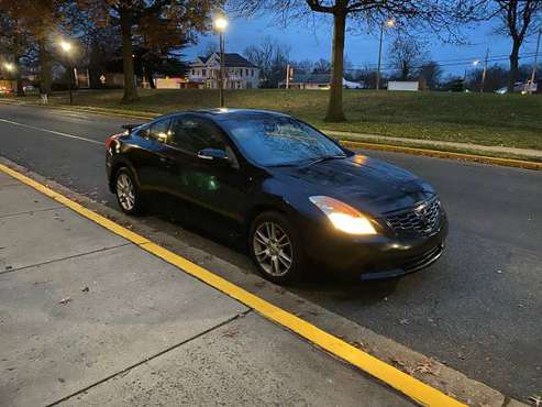 Nissan Altima 2dr coupe v6 2008 140k - cars & trucks - by owner -... for sale in Alexandria, District Of Columbia