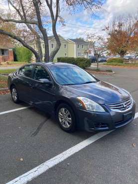2010 Nissan Altima 2.5s - cars & trucks - by owner - vehicle... for sale in Branford, CT