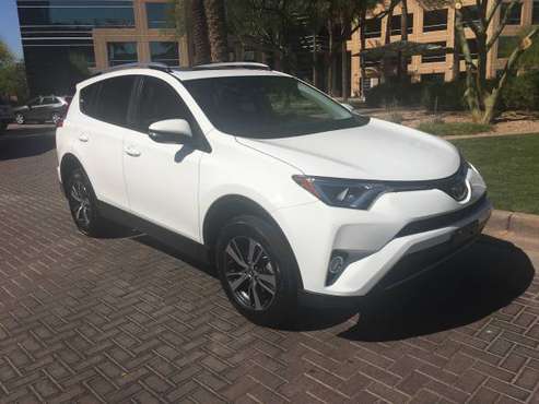 2017 Toyota RAV4 XLE 44, 000 Miles Super WHITE 2 Wheel Drive SHARP! for sale in Scottsdale, AZ