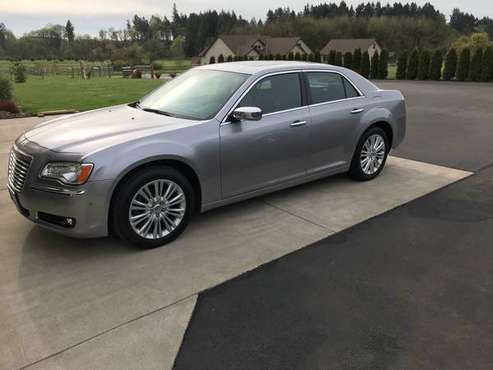 2014 CHRYSLER 300C - cars & trucks - by owner - vehicle automotive... for sale in McMinnville, OR