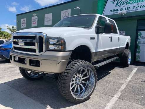 2006 Ford F-350 Super Duty XLT 4dr Crew Cab 4WD LB for sale in Oakland park, FL