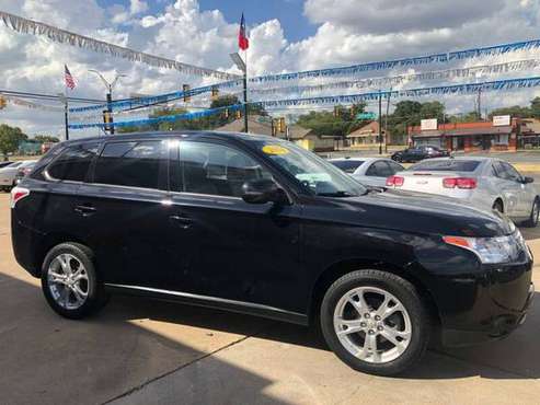 2014 MITSUBISHI OUTLANDER-QUICK.EASY.APPROVALS 100%!! COME NOW!! for sale in Fort Worth, TX