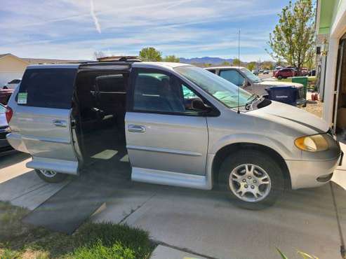 Wheelchair Accessible 2001 Dodge Grand Caravan EX for sale in Fernley, NV