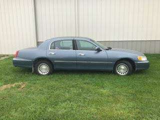 Lincoln Town Car for sale in Downs, IL