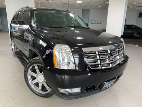 2012 Cadillac Escalade Luxury - - by dealer - vehicle for sale in Springfield, IL
