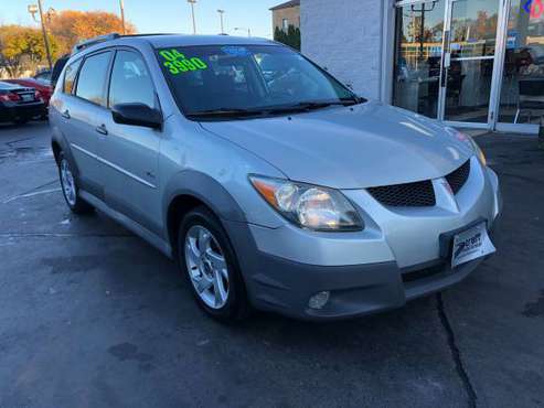 *** 2004 Pontiac Vibe Automatic Carfax Certified! Low Miles! - cars... for sale in milwaukee, WI