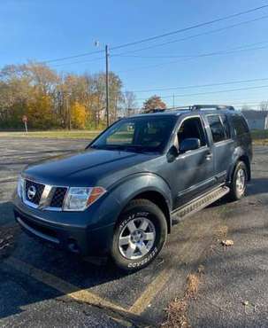 2005 Nissan Pathfinder SE - cars & trucks - by owner - vehicle... for sale in Elkhart, IN