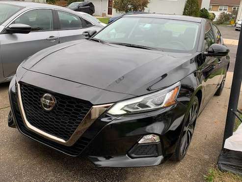 2019 Nissan Altima SR Black on Black - cars & trucks - by owner -... for sale in Valley Stream, NY