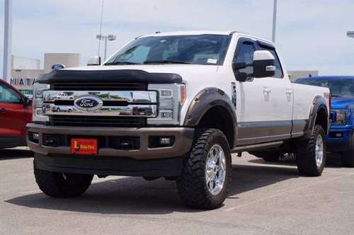2017 Ford Super Duty F-350 SRW White Great price! for sale in Manor, TX