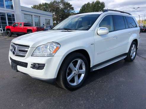 Nice! 2009 Mercedes GL 320! AWD! 3rd Row! One Owner! for sale in Ortonville, OH