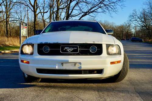 2006 Ford Mustang V6 Coupe Perfect Engine Leather 115k Classic -... for sale in Niles, IL
