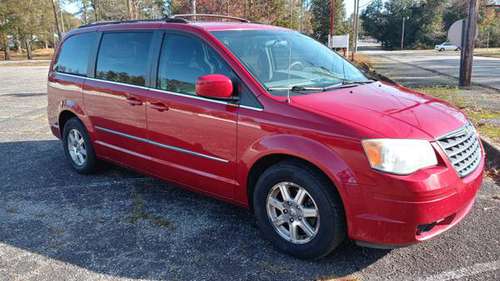 2009 Chrysler Town & Country - cars & trucks - by owner - vehicle... for sale in Wallace, NC