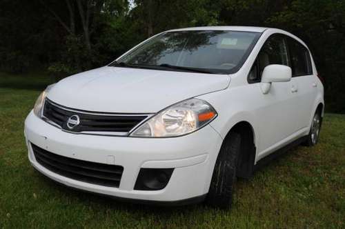 2010 Nissan Versa S Hatchback 6 Speed Manual - - by for sale in Rising Sun, MD