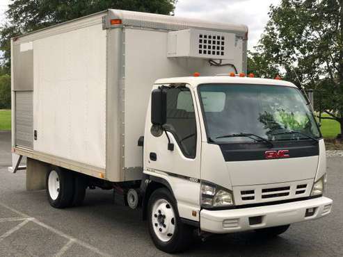 2007 GMC W4500 Refrigerated Box Truck - cars & trucks - by dealer -... for sale in SPOTSYLVANIA, VA