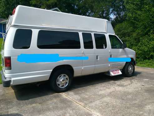 2005 FORD E350 WHEELCHAIR NEMT HANDICAPPED VAN - cars & trucks - by... for sale in Lithonia, GA