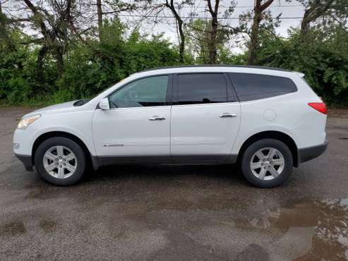 2009 Chevy Traverse LT1 - - by dealer - vehicle for sale in Indianapolis, IN