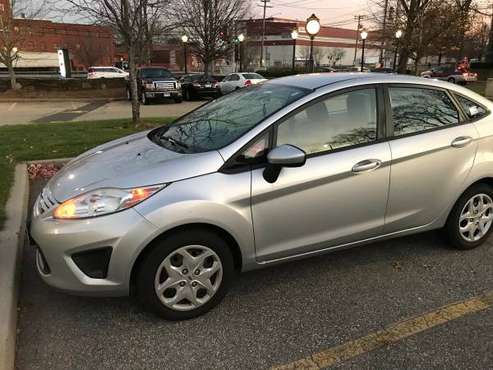 Ford Fiesta - cars & trucks - by owner - vehicle automotive sale for sale in Windsor Locks, CT