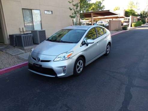2014 toyota prius low miles $10900 clean title for sale in Mesa, AZ