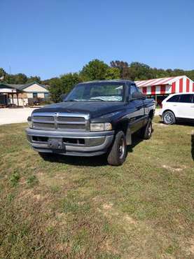 2001 Dodge Ram 1500 4x4 - cars & trucks - by owner - vehicle... for sale in Eminence, MO