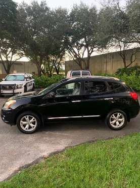 2011 NISSAN ROGUE $4500 - cars & trucks - by owner - vehicle... for sale in Fort Lauderdale, FL