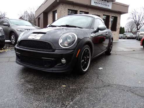 2012 MINI COOPER COUPE S Manual 6-Speed - cars & trucks - by dealer... for sale in Indianapolis, IN