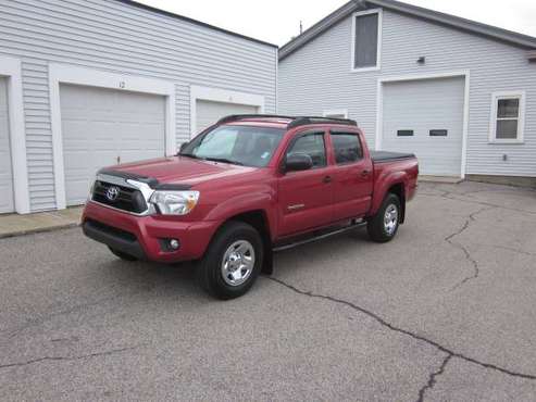2013 Toyota Tacoma Double Cab SR5 4x4 V6 Auto 32K Red ONE OWNER for sale in East Derry, RI