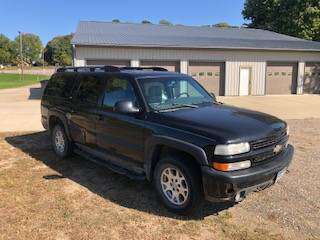 2002 Chevy Z71 Suburban for sale in New Ulm, MN