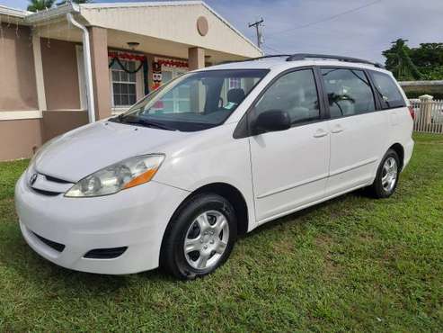 TOYOTA SIENNA AÑO 2006 - cars & trucks - by owner - vehicle... for sale in Miami, FL