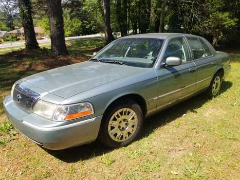 2005 Mercury Grand Marquis - - by dealer - vehicle for sale in Riverdale, GA