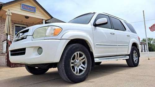 2005 Toyota Sequoia Limited 2WD WE SPECIALIZE IN TRUCKS! - cars & for sale in Broken Arrow, OK