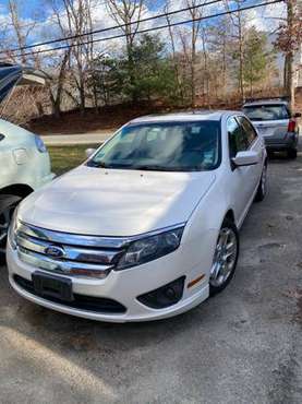 2011 Ford Fusion SE for sale in Westport , MA