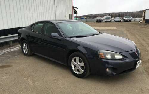 2008 PONTIAC GRAND PRIX for sale in Valley City, ND