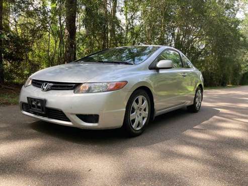 2006 Honda Civic coupe Automatic! Gas saver! Runs and Drives Great! for sale in Hammond, LA