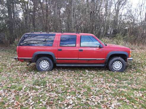 1999 Chevy Suburban 2500 - cars & trucks - by owner - vehicle... for sale in Dallas, WI