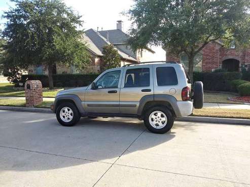 2007 Jeep Liberty 4-door - cars & trucks - by owner - vehicle... for sale in Prosper, TX