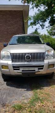 2006 Mercury Mountaineer, great condition for sale in Summerville , SC