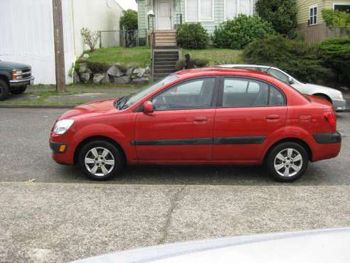 2007 KIA RIO 4-DR. HATCHBACK GAS-SAVER - cars & trucks - by dealer -... for sale in Seattle, WA