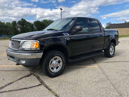Affordable! 2001 Ford F-150 Lariat! 4x4! Crew Cab! Nice! for sale in Ortonville, MI