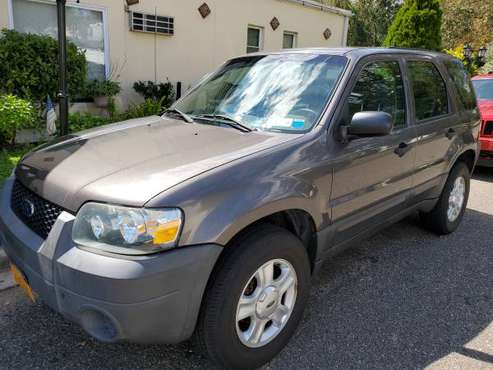 2005 Ford Escape - cars & trucks - by owner - vehicle automotive sale for sale in Wantagh, NY