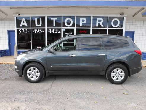 2009 CHEVY TRAVERSE *3RD ROW SEATING* ALL WHEEL DRIVE * 11/20 SI for sale in Sunbury, PA