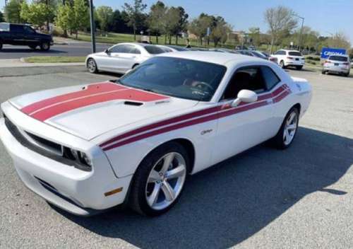 2014 DODGE CHALLENGER R/T - - by dealer - vehicle for sale in Akron, PA